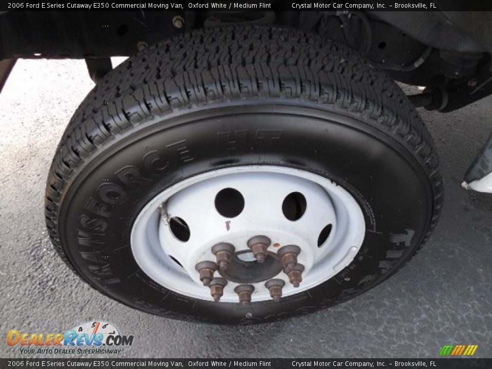 2006 Ford E Series Cutaway E350 Commercial Moving Van Oxford White / Medium Flint Photo #16