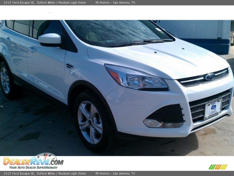 2015 Ford Escape SE Oxford White / Medium Light Stone Photo #2