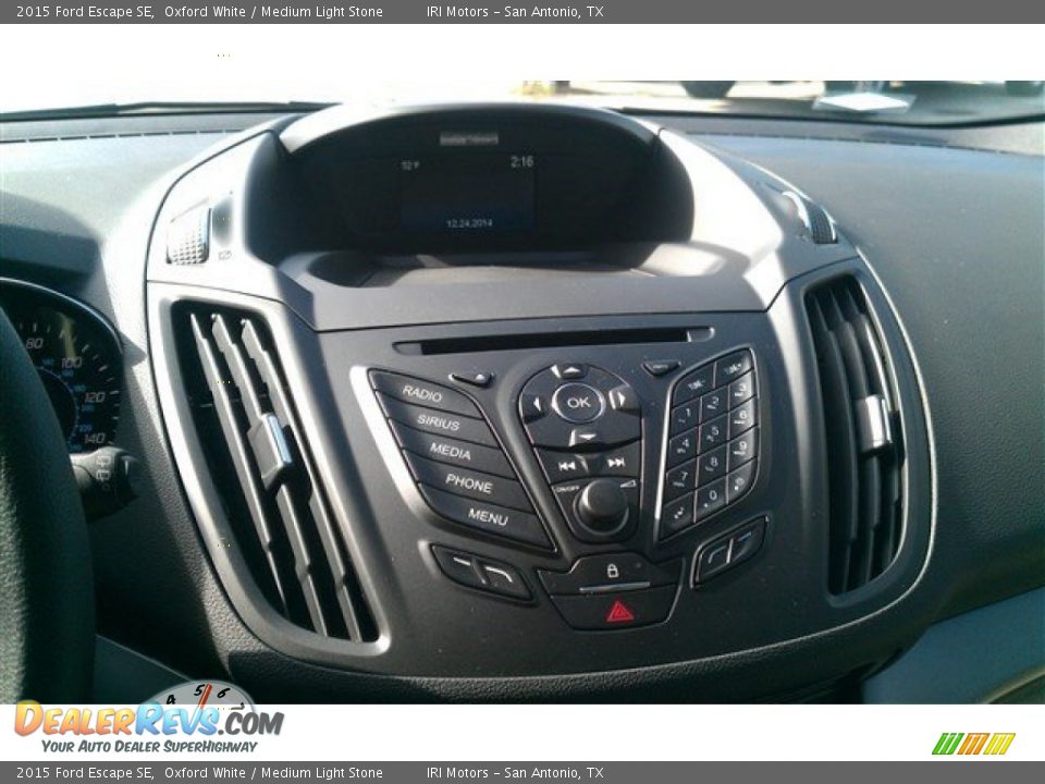 2015 Ford Escape SE Oxford White / Medium Light Stone Photo #20
