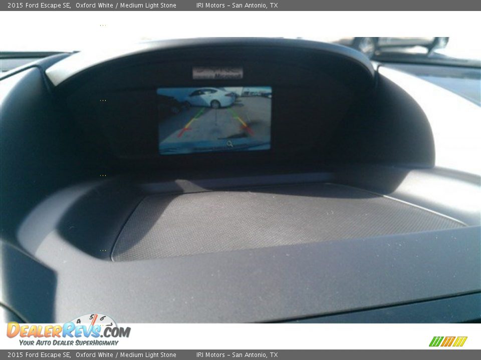 2015 Ford Escape SE Oxford White / Medium Light Stone Photo #23