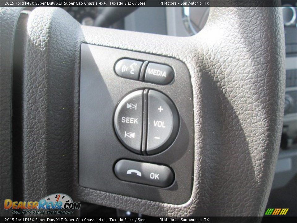 Controls of 2015 Ford F450 Super Duty XLT Super Cab Chassis 4x4 Photo #20