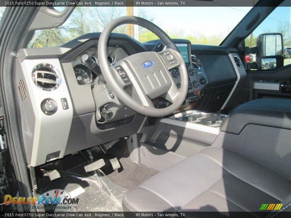 2015 Ford F250 Super Duty Lariat Crew Cab 4x4 Magnetic / Black Photo #11