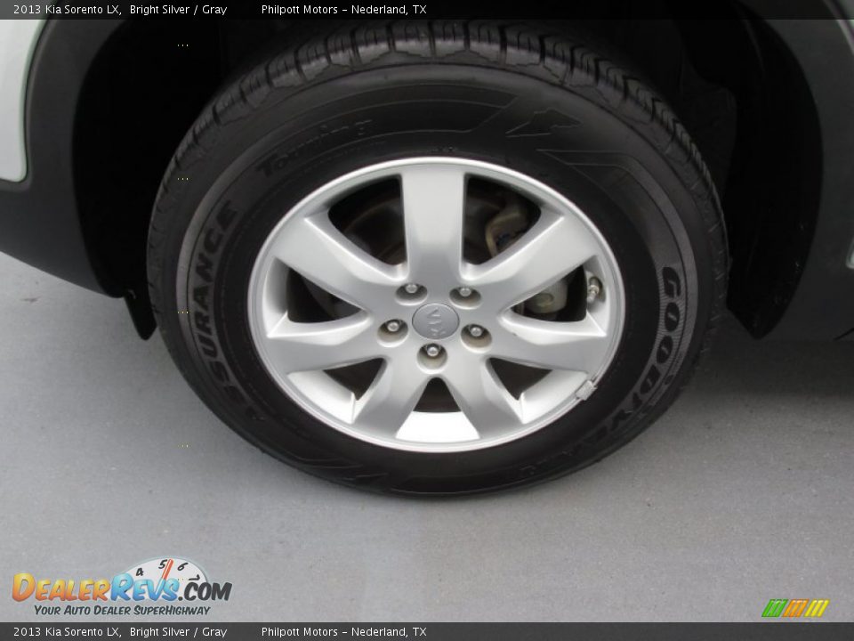 2013 Kia Sorento LX Bright Silver / Gray Photo #17