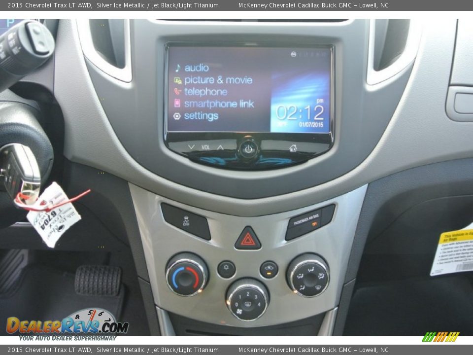 2015 Chevrolet Trax LT AWD Silver Ice Metallic / Jet Black/Light Titanium Photo #12