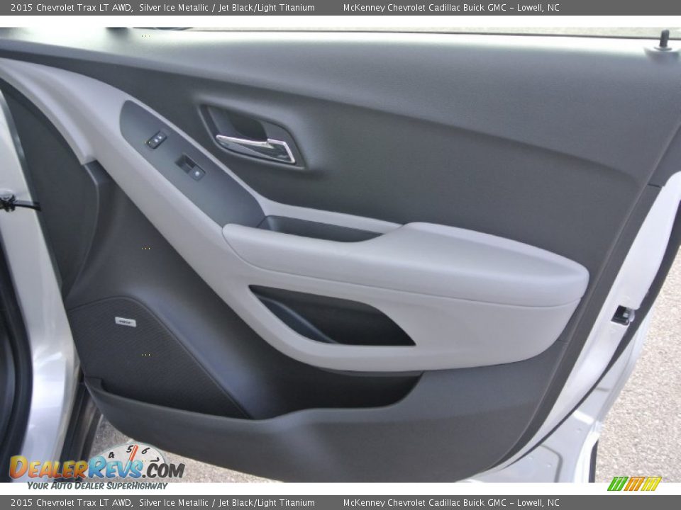 2015 Chevrolet Trax LT AWD Silver Ice Metallic / Jet Black/Light Titanium Photo #20