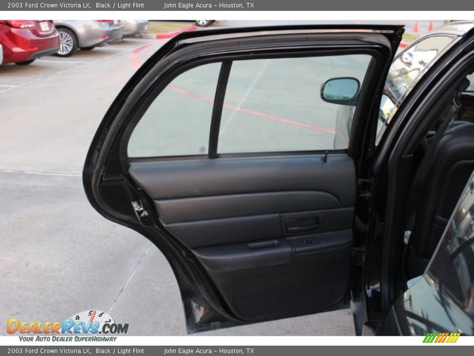 2003 Ford Crown Victoria LX Black / Light Flint Photo #13