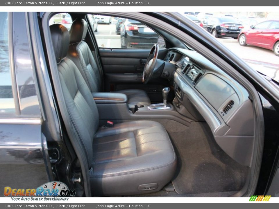 2003 Ford Crown Victoria LX Black / Light Flint Photo #19