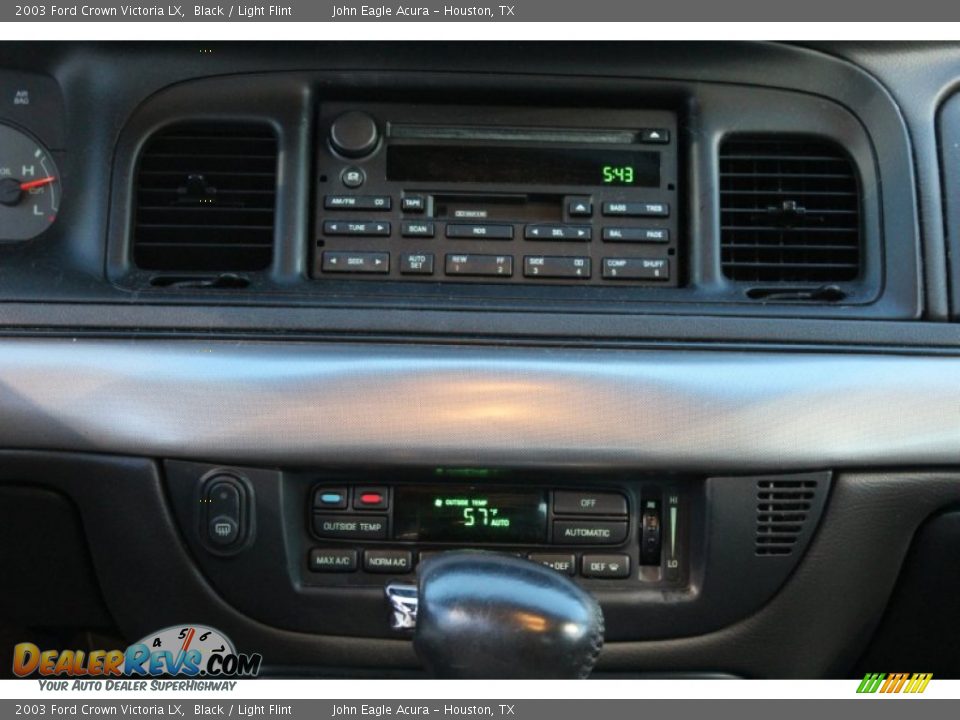 2003 Ford Crown Victoria LX Black / Light Flint Photo #27