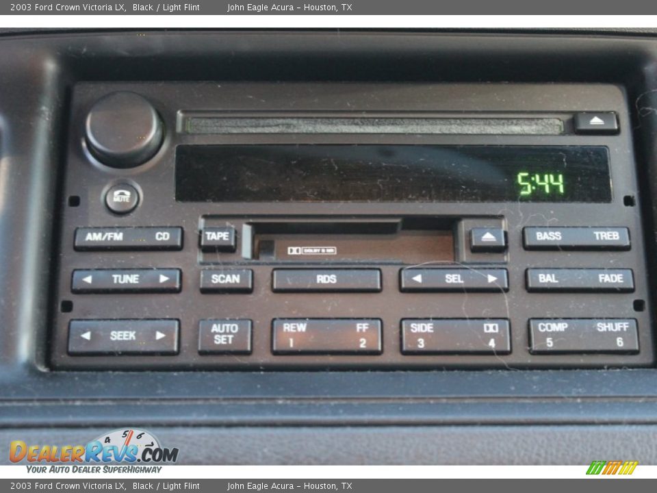 2003 Ford Crown Victoria LX Black / Light Flint Photo #31