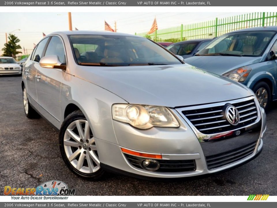 2006 Volkswagen Passat 3.6 Sedan Reflex Silver Metallic / Classic Grey Photo #1