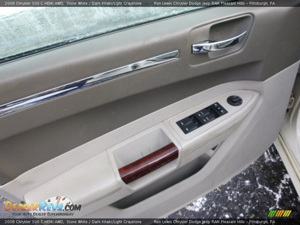 2008 Chrysler 300 C HEMI AWD Stone White / Dark Khaki/Light Graystone Photo #15