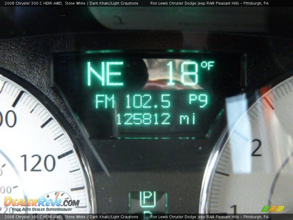 2008 Chrysler 300 C HEMI AWD Stone White / Dark Khaki/Light Graystone Photo #19