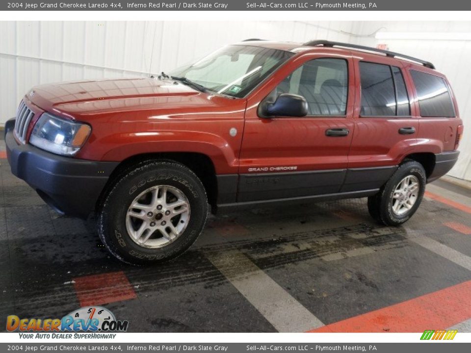 2004 Jeep Grand Cherokee Laredo 4x4 Inferno Red Pearl / Dark Slate Gray Photo #2