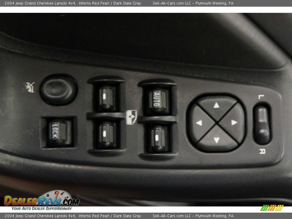 2004 Jeep Grand Cherokee Laredo 4x4 Inferno Red Pearl / Dark Slate Gray Photo #13
