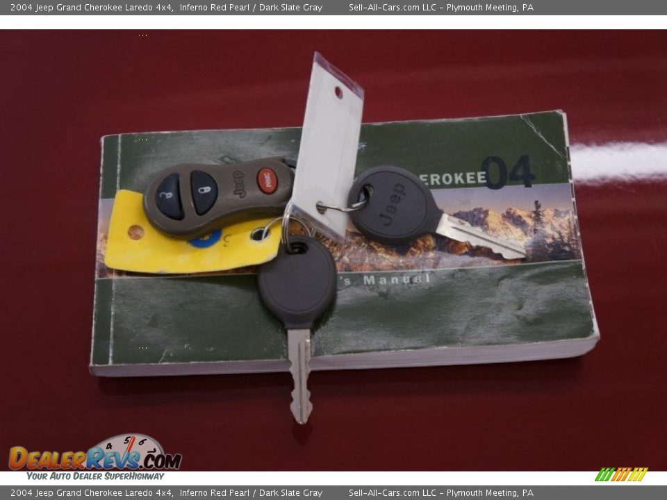 2004 Jeep Grand Cherokee Laredo 4x4 Inferno Red Pearl / Dark Slate Gray Photo #29