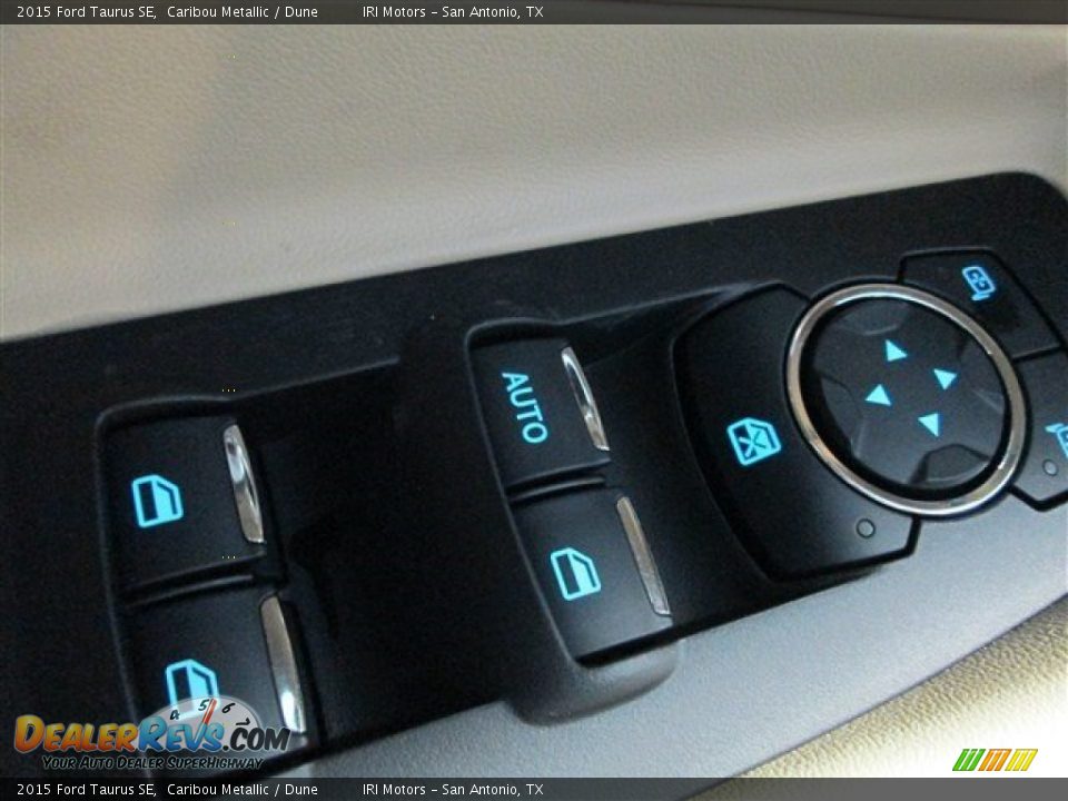 2015 Ford Taurus SE Caribou Metallic / Dune Photo #19