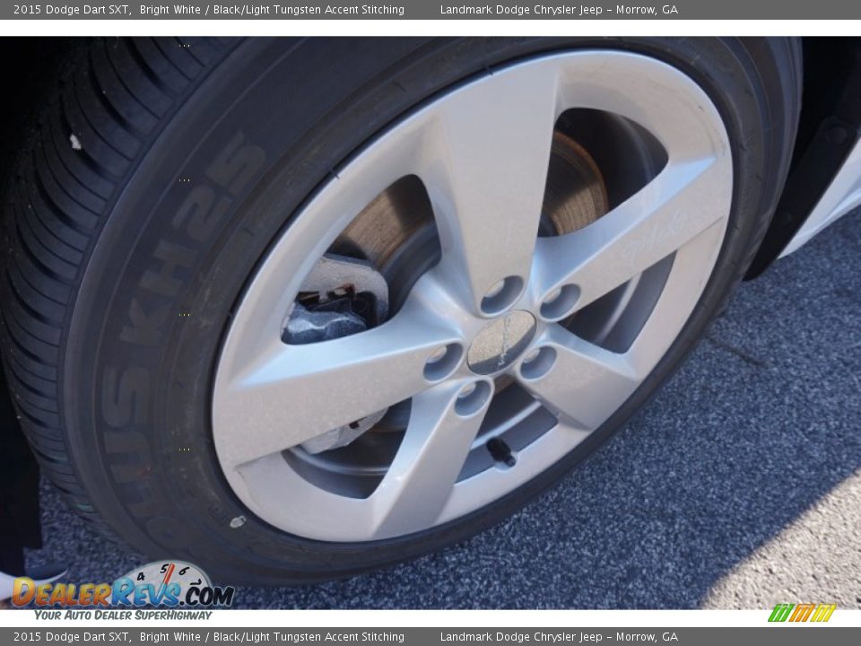 2015 Dodge Dart SXT Bright White / Black/Light Tungsten Accent Stitching Photo #5