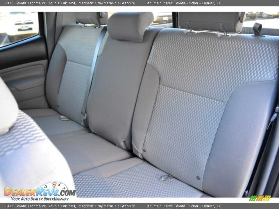 2015 Toyota Tacoma V6 Double Cab 4x4 Magnetic Gray Metallic / Graphite Photo #7
