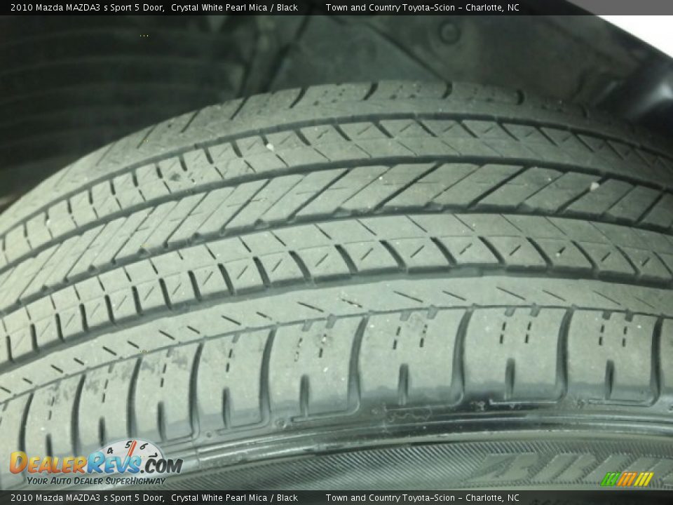 2010 Mazda MAZDA3 s Sport 5 Door Crystal White Pearl Mica / Black Photo #16