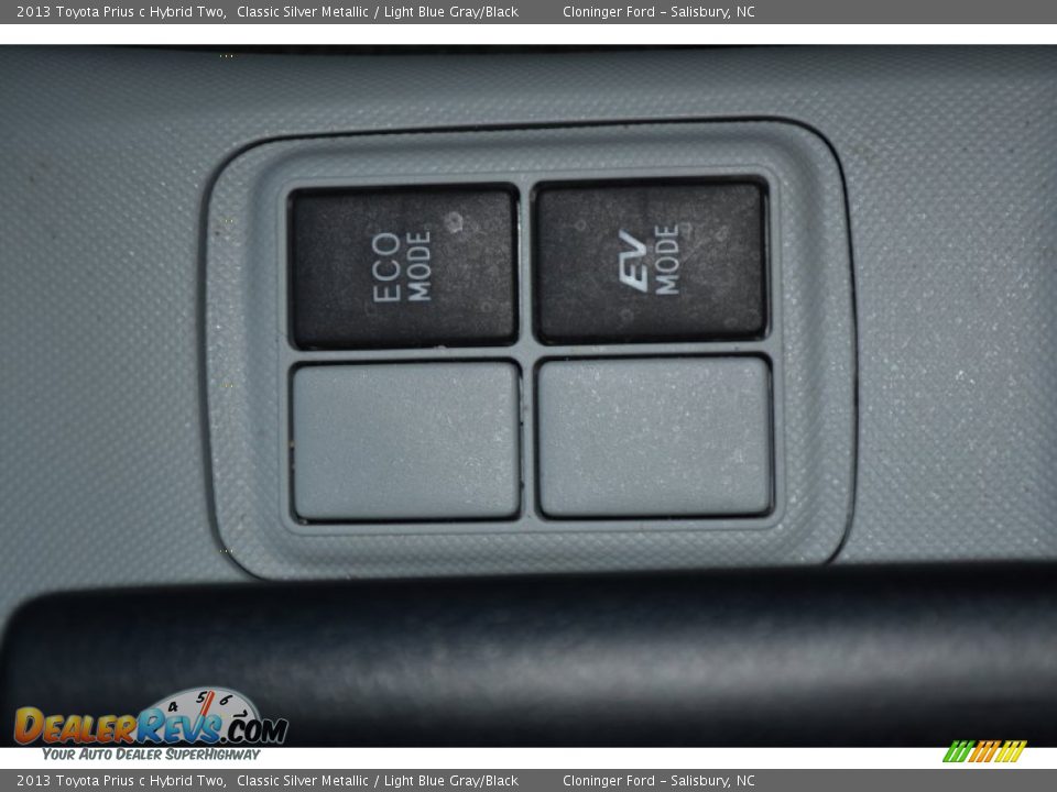 2013 Toyota Prius c Hybrid Two Classic Silver Metallic / Light Blue Gray/Black Photo #21