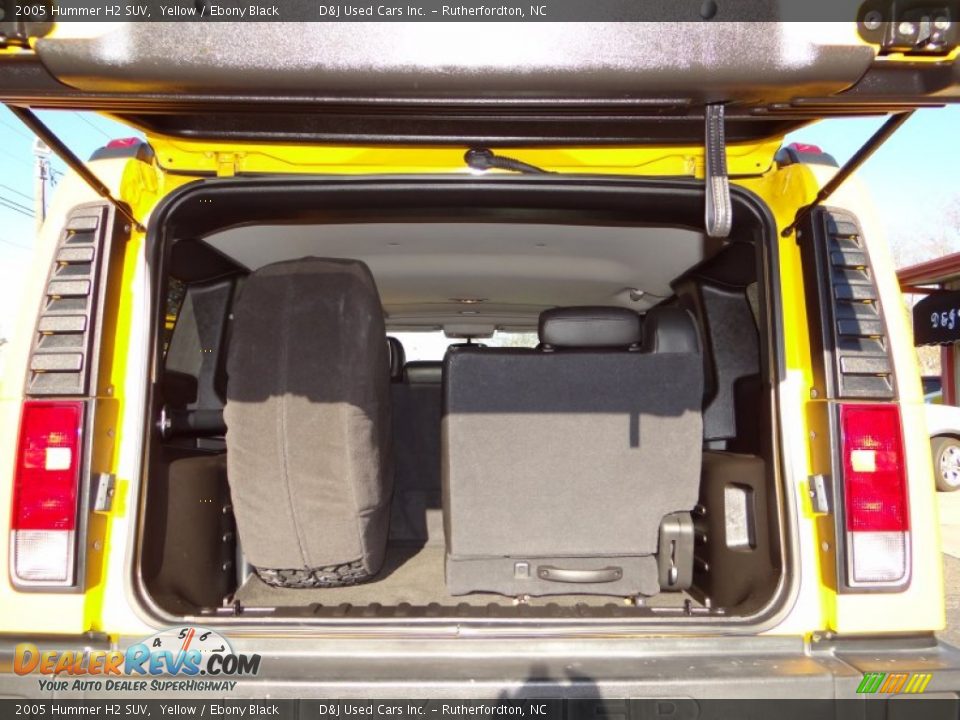 2005 Hummer H2 SUV Trunk Photo #33