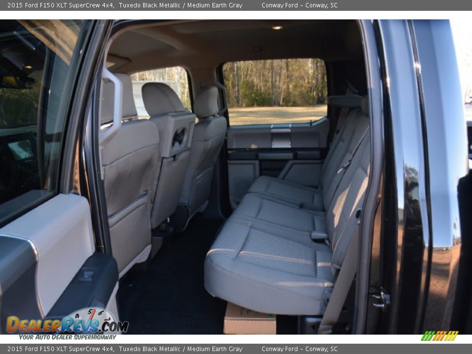 2015 Ford F150 XLT SuperCrew 4x4 Tuxedo Black Metallic / Medium Earth Gray Photo #12