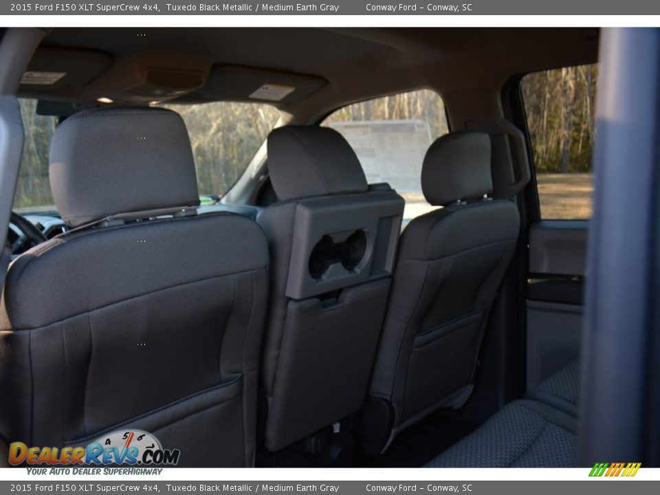 2015 Ford F150 XLT SuperCrew 4x4 Tuxedo Black Metallic / Medium Earth Gray Photo #13