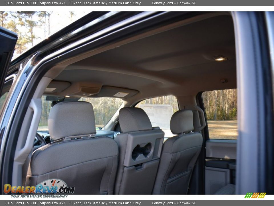 2015 Ford F150 XLT SuperCrew 4x4 Tuxedo Black Metallic / Medium Earth Gray Photo #14