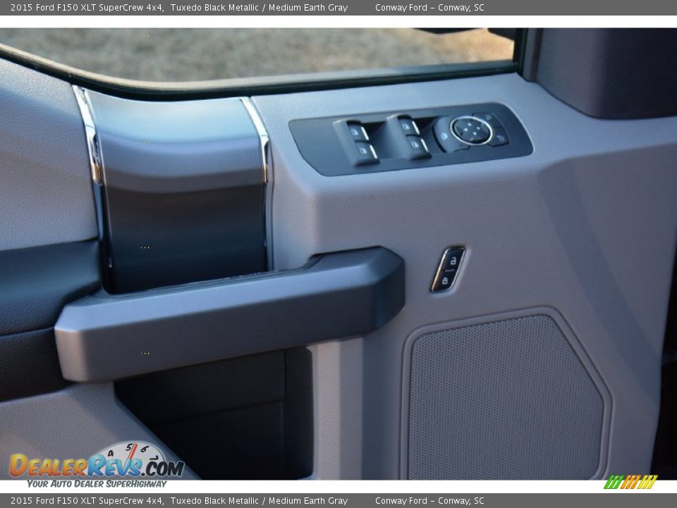 2015 Ford F150 XLT SuperCrew 4x4 Tuxedo Black Metallic / Medium Earth Gray Photo #20