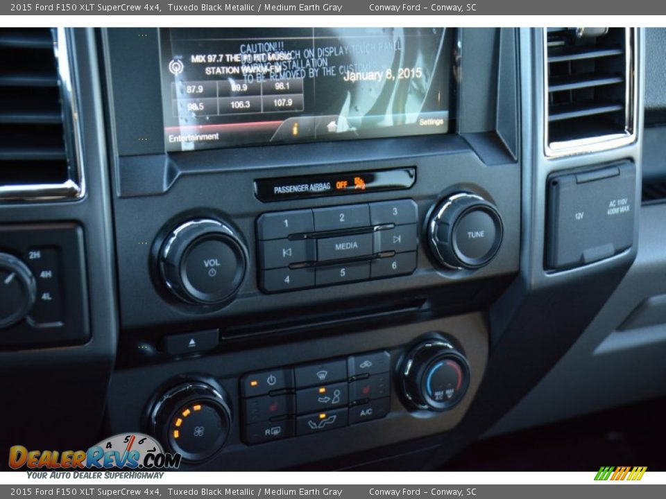 2015 Ford F150 XLT SuperCrew 4x4 Tuxedo Black Metallic / Medium Earth Gray Photo #27