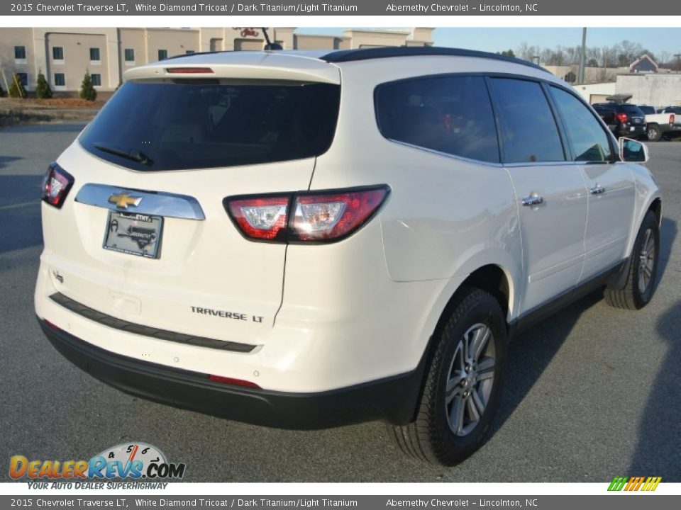 2015 Chevrolet Traverse LT White Diamond Tricoat / Dark Titanium/Light Titanium Photo #5