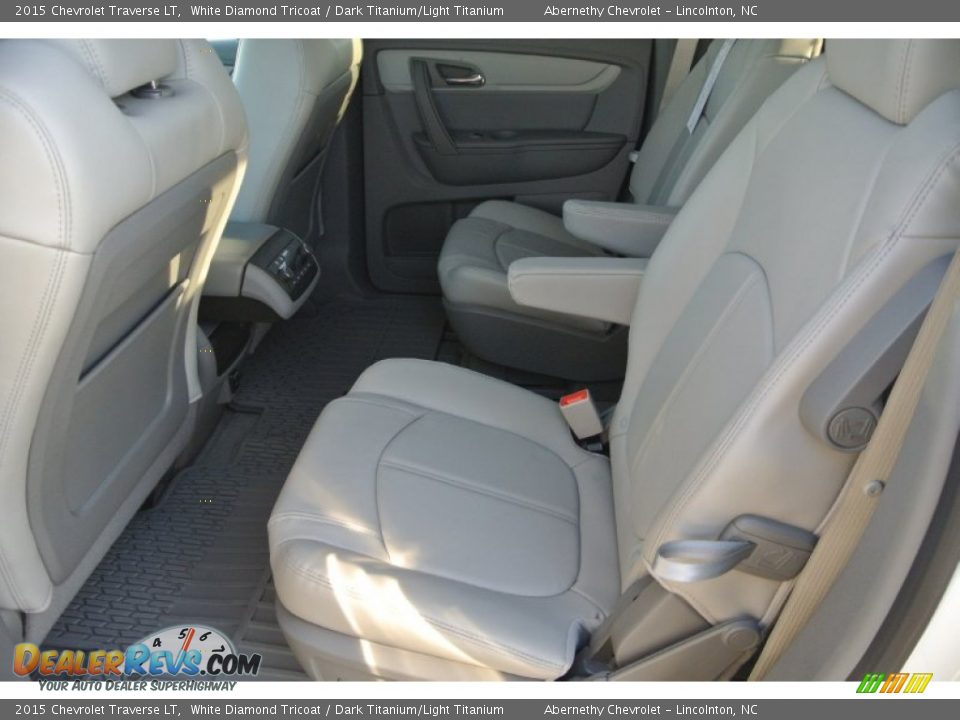 2015 Chevrolet Traverse LT White Diamond Tricoat / Dark Titanium/Light Titanium Photo #15