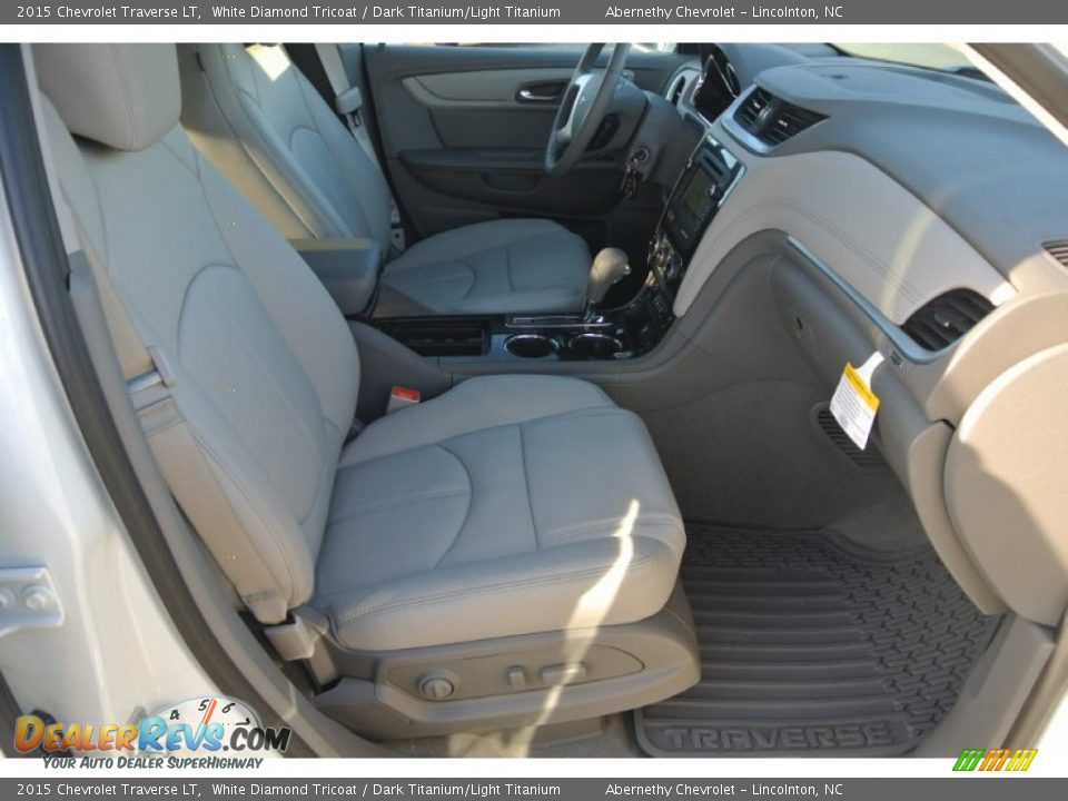 2015 Chevrolet Traverse LT White Diamond Tricoat / Dark Titanium/Light Titanium Photo #19
