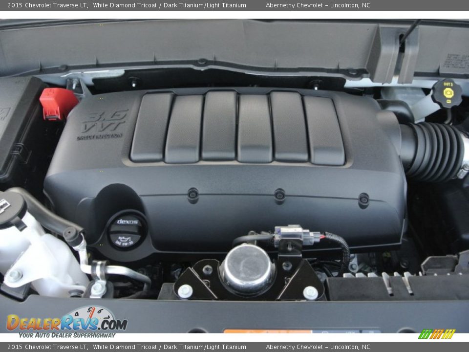 2015 Chevrolet Traverse LT White Diamond Tricoat / Dark Titanium/Light Titanium Photo #22