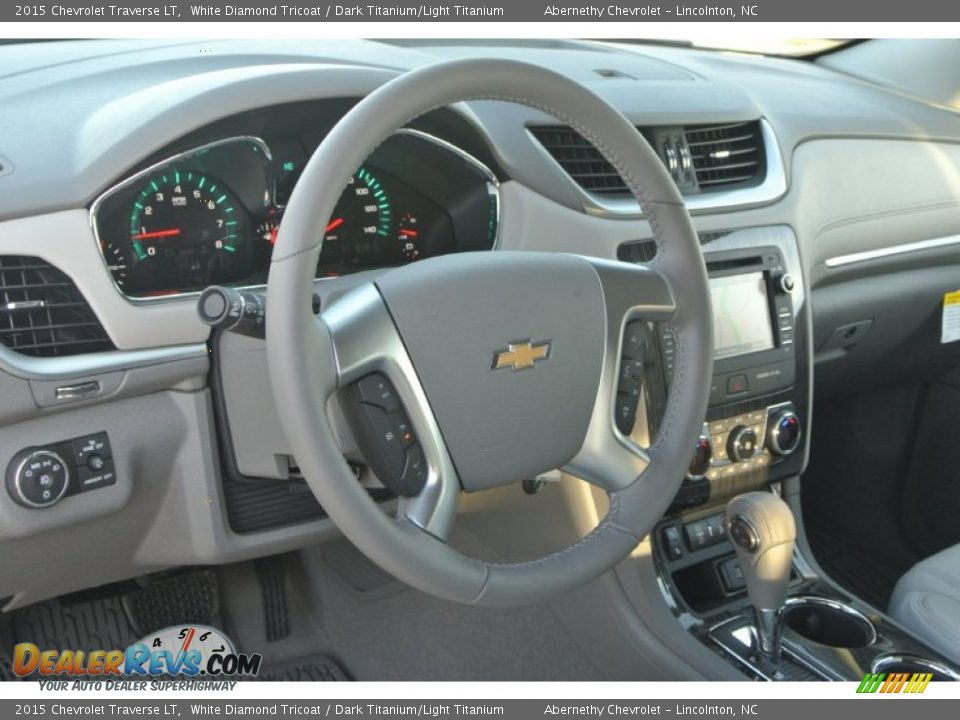 2015 Chevrolet Traverse LT White Diamond Tricoat / Dark Titanium/Light Titanium Photo #23