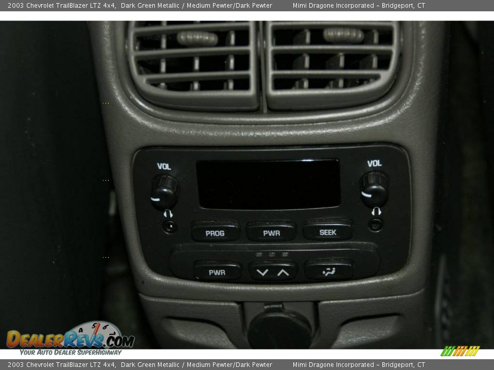 2003 Chevrolet TrailBlazer LTZ 4x4 Dark Green Metallic / Medium Pewter/Dark Pewter Photo #18