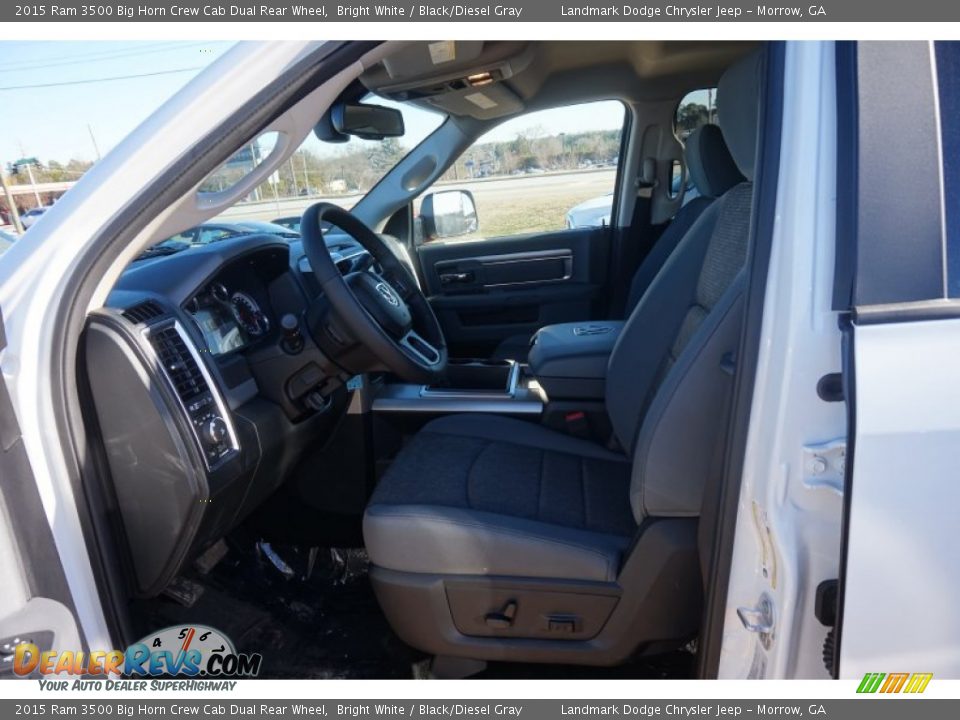 2015 Ram 3500 Big Horn Crew Cab Dual Rear Wheel Bright White / Black/Diesel Gray Photo #7