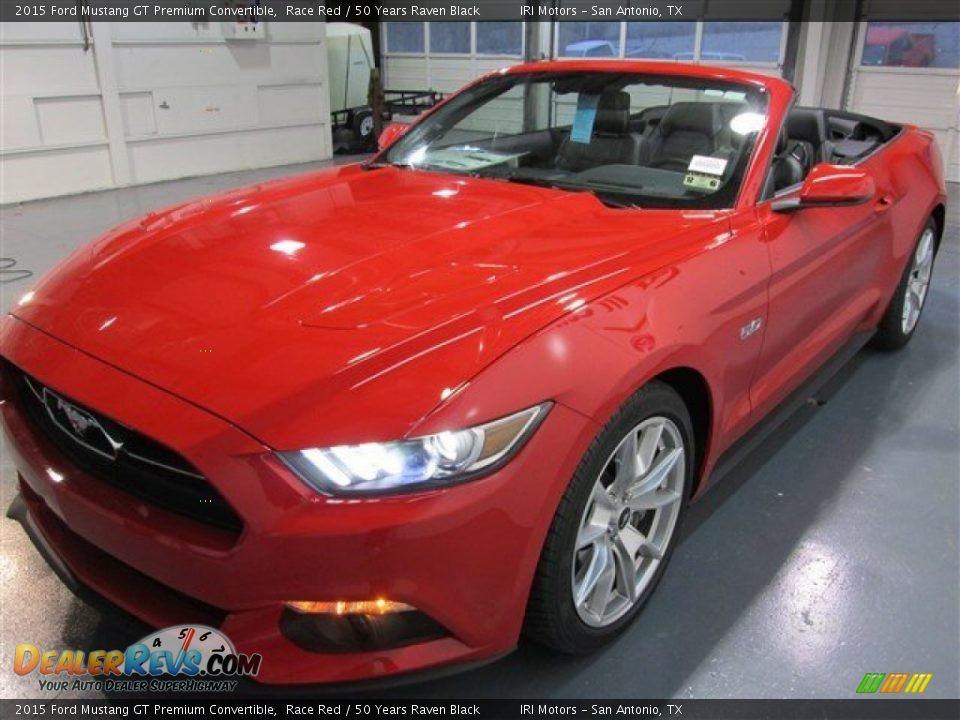 Front 3/4 View of 2015 Ford Mustang GT Premium Convertible Photo #3