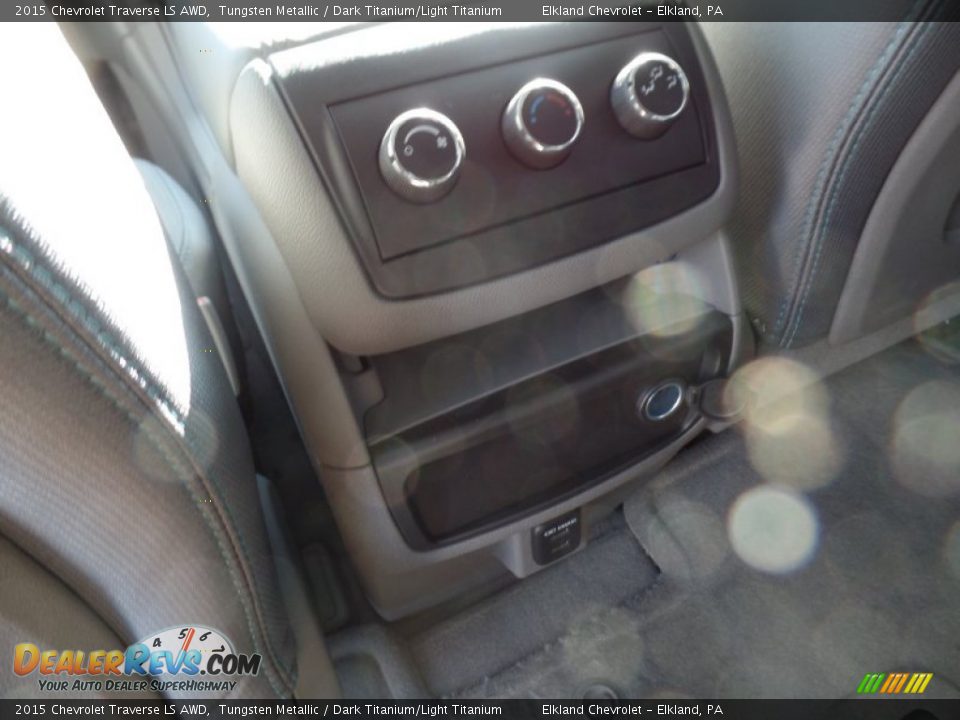 2015 Chevrolet Traverse LS AWD Tungsten Metallic / Dark Titanium/Light Titanium Photo #28