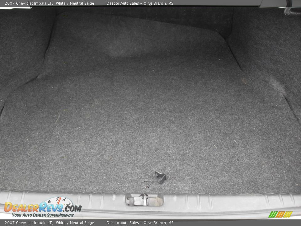 2007 Chevrolet Impala LT White / Neutral Beige Photo #14