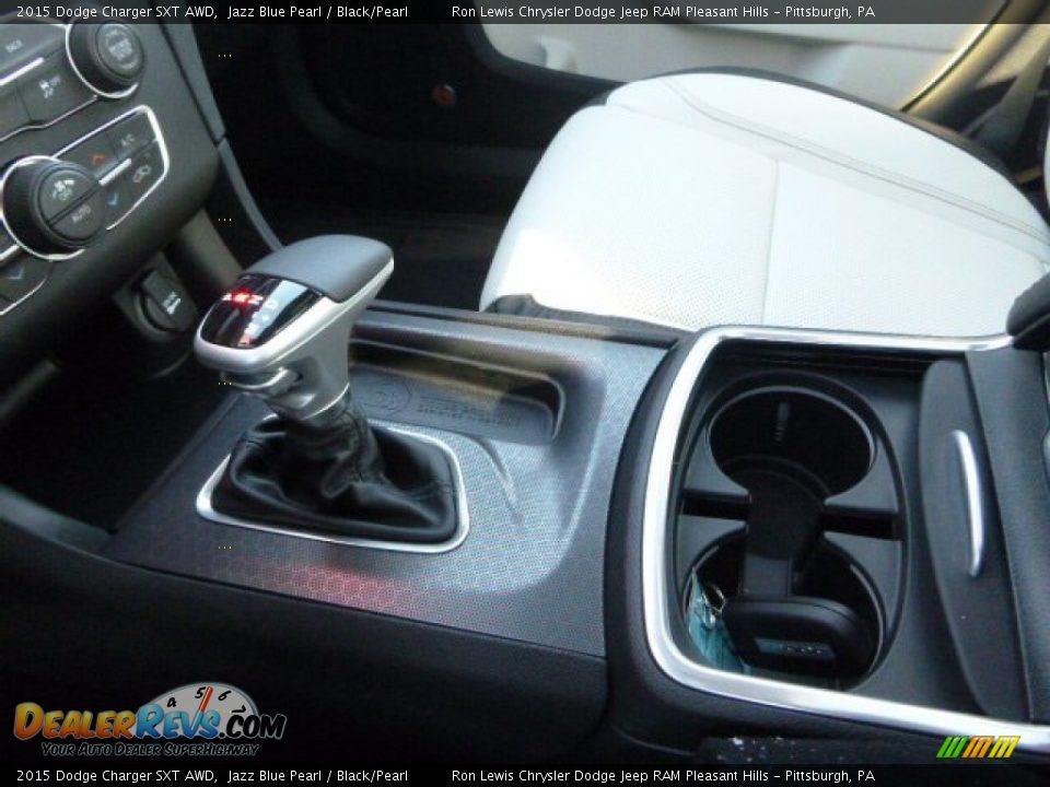 2015 Dodge Charger SXT AWD Shifter Photo #19