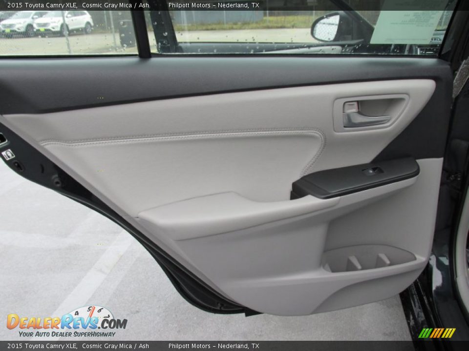 2015 Toyota Camry XLE Cosmic Gray Mica / Ash Photo #19