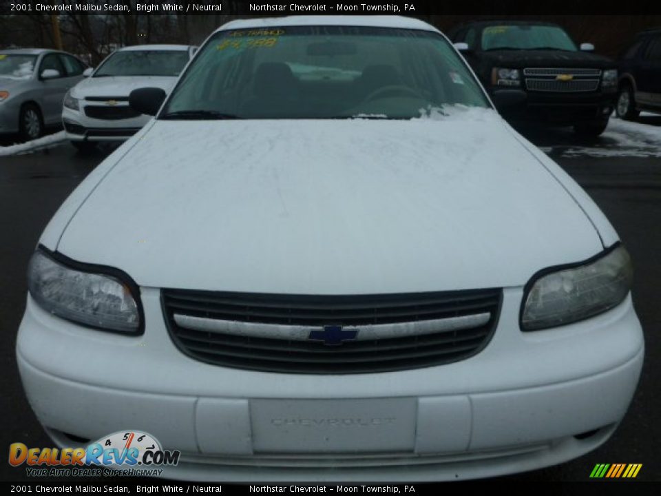 2001 Chevrolet Malibu Sedan Bright White / Neutral Photo #6