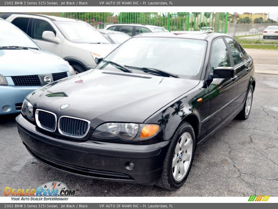2002 BMW 3 Series 325i Sedan Jet Black / Black Photo #3