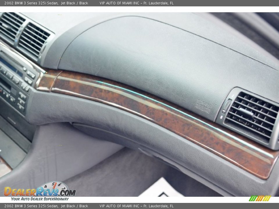 2002 BMW 3 Series 325i Sedan Jet Black / Black Photo #24