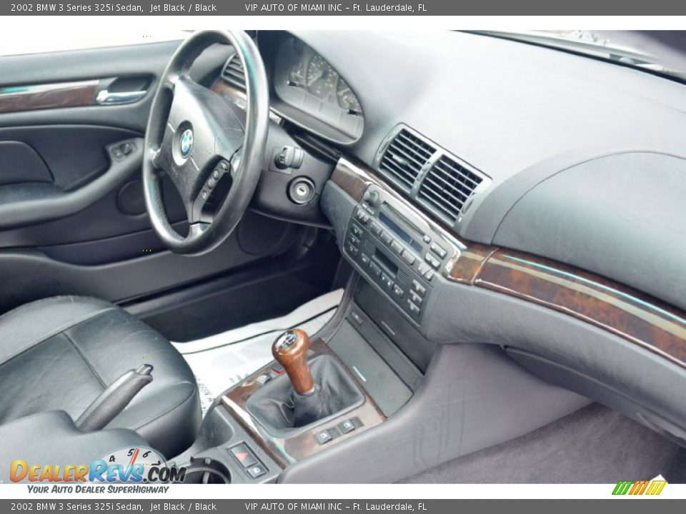 2002 BMW 3 Series 325i Sedan Jet Black / Black Photo #26