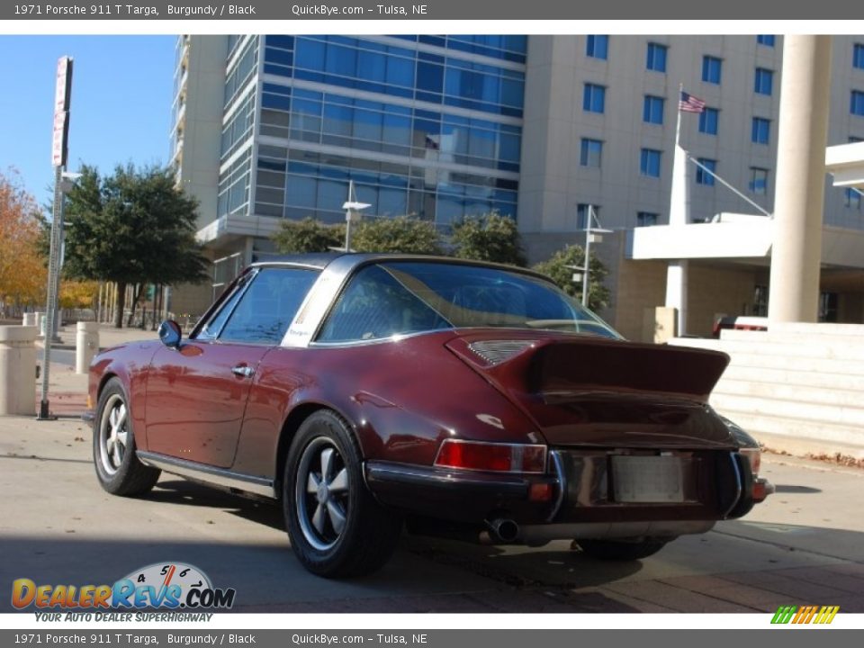 1971 Porsche 911 T Targa Burgundy / Black Photo #8