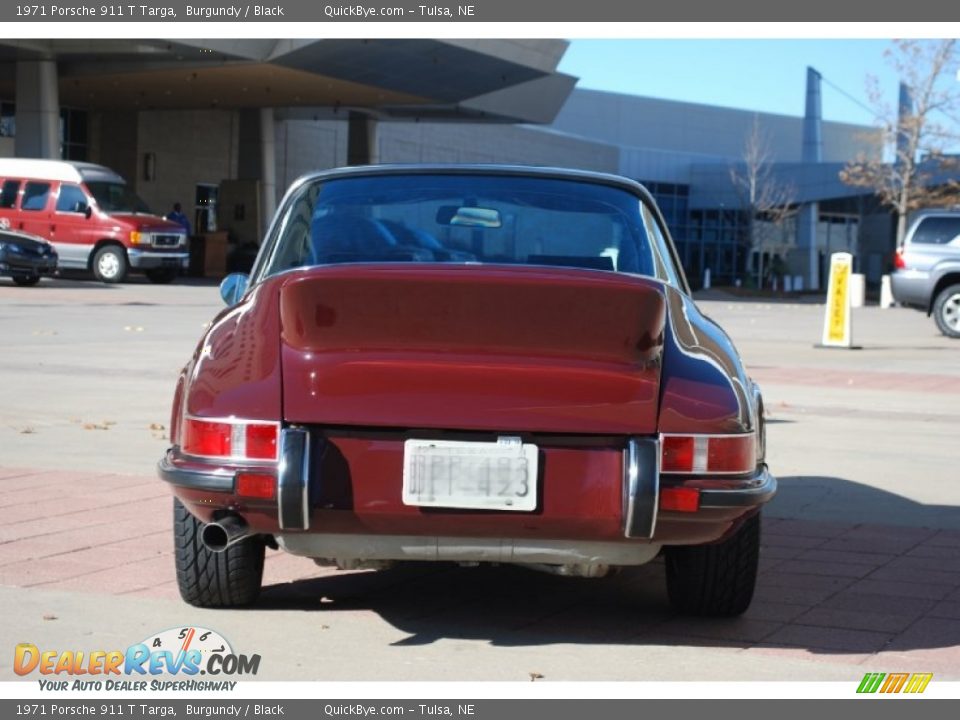 1971 Porsche 911 T Targa Burgundy / Black Photo #9
