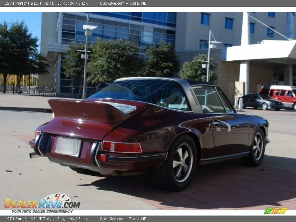 1971 Porsche 911 T Targa Burgundy / Black Photo #10