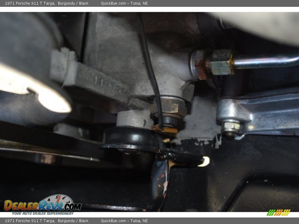 1971 Porsche 911 T Targa Burgundy / Black Photo #11